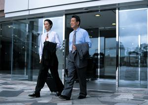 最上級の革を使用するバッグブランド